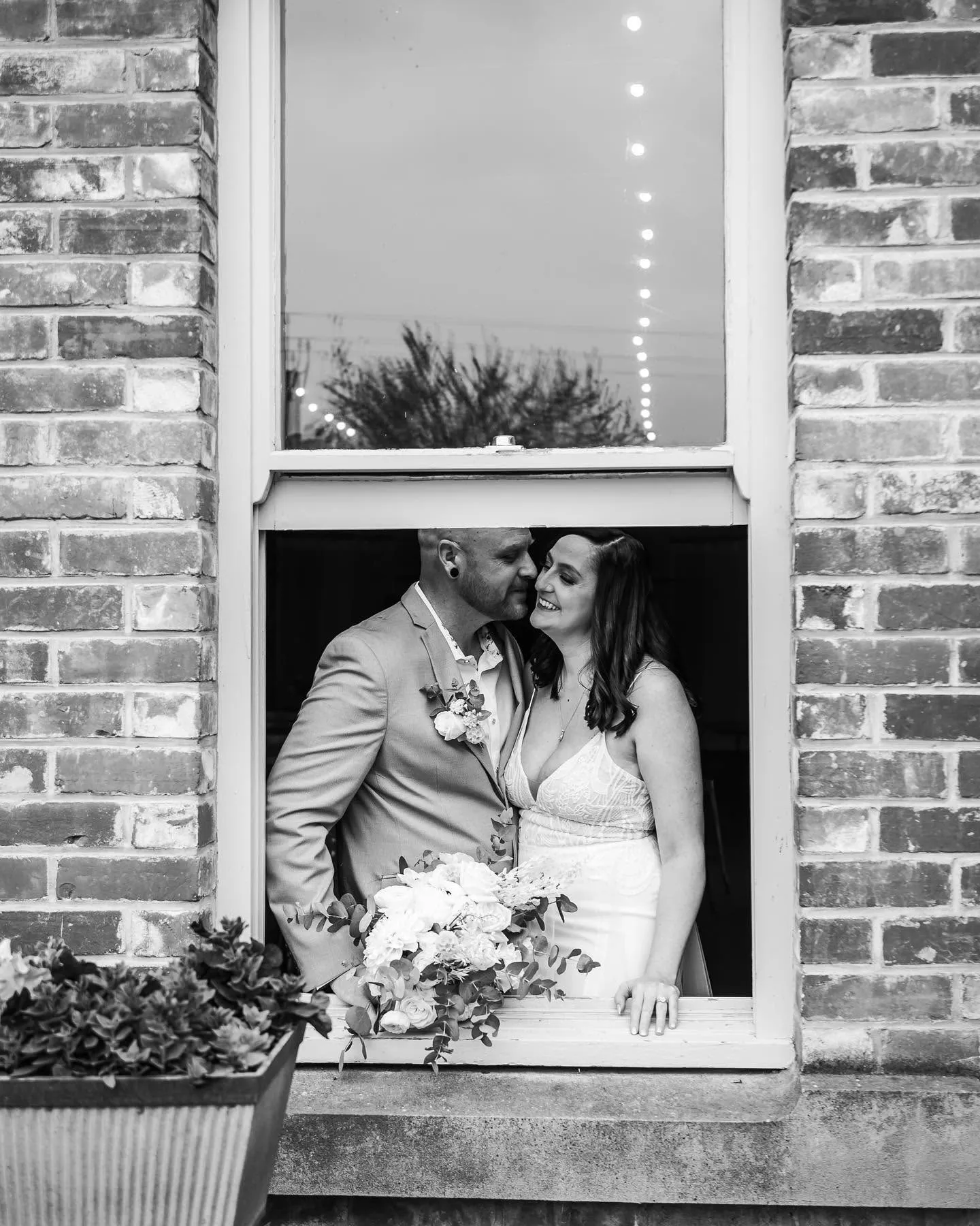 Natural light wedding photograph by Amy Parkes, Victor Harbor & the Fleurieu Peninsula