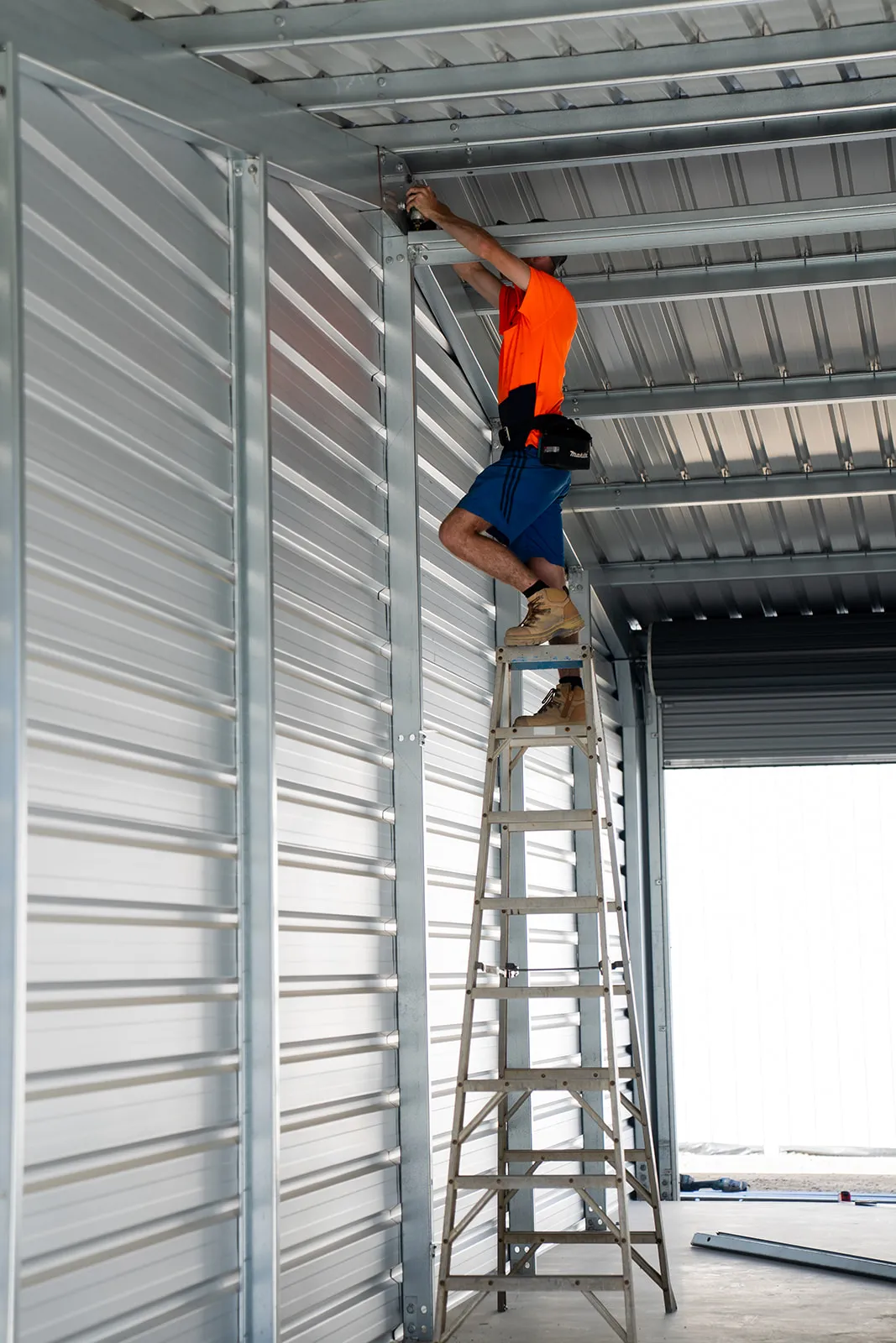Clean shed installation with strong structural lines