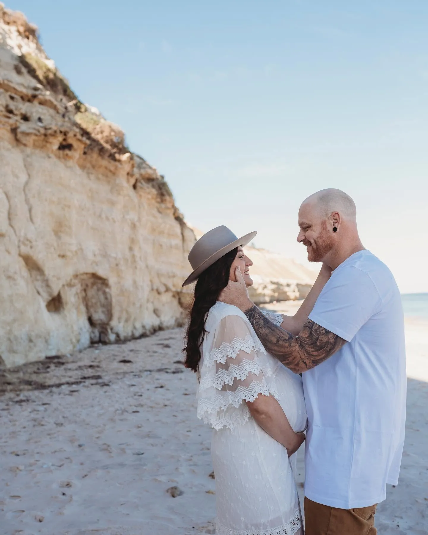 Couples and maternity photograph by Amy Parkes